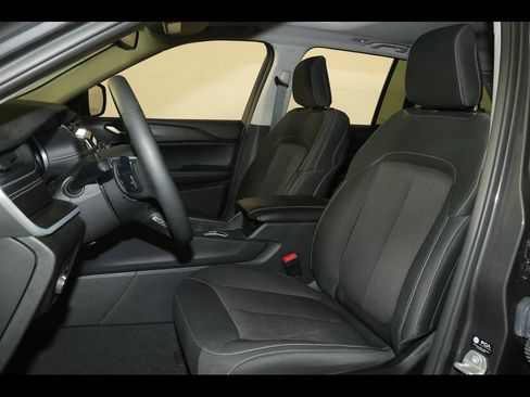 Used 2024 Jeep Grand Cherokee Laredo X w/ Luxury Tech Group I image 21