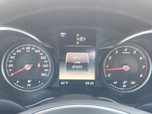 Used 2015 Mercedes-Benz C 300 4MATIC Sedan image 16