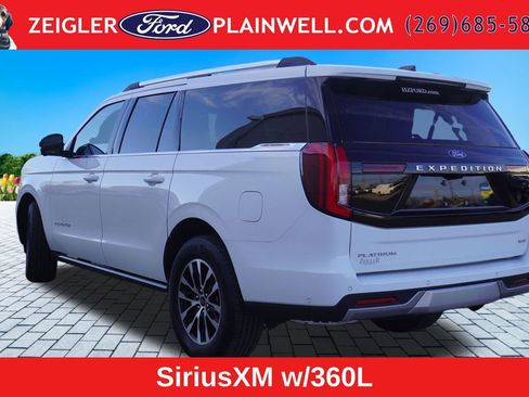 Used 2025 Ford Expedition Max Platinum AWD/4WD image 3