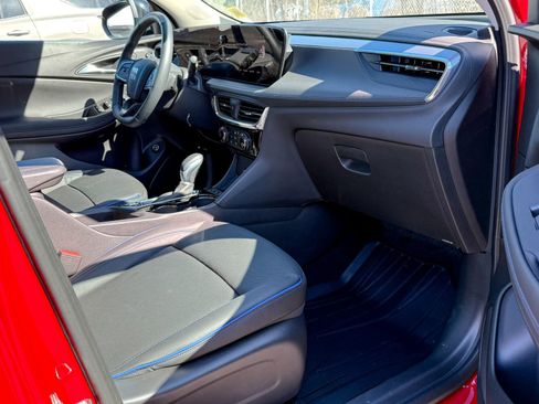 Certified 2026 Buick Encore GX Sport Touring w/ Advanced Technology Package AWD/4WD image 10