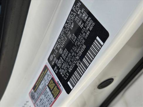 Used 2021 Kia Seltos S image 23