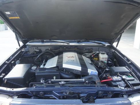 Used 2004 Toyota Land Cruiser AWD/4WD image 13