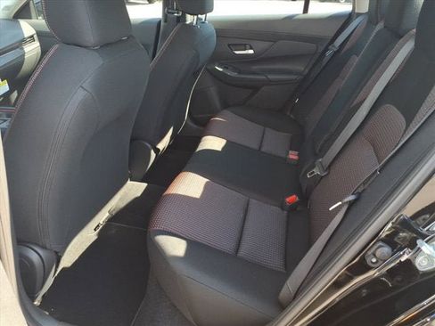 New 2026 Nissan Sentra SR w/ Floor Mat Package FWD image 5
