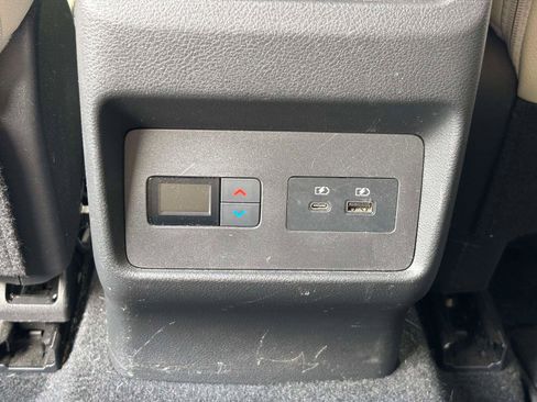 Used 2021 Nissan Rogue SL w/ Premium Package image 13