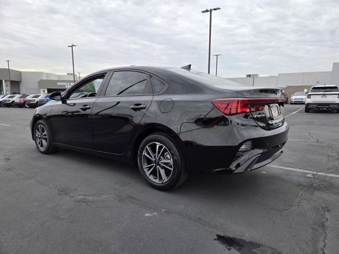 Used 2024 Kia Forte LXS image 4