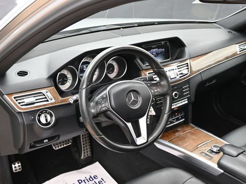Used 2016 Mercedes-Benz E 350 4MATIC Sedan image 18