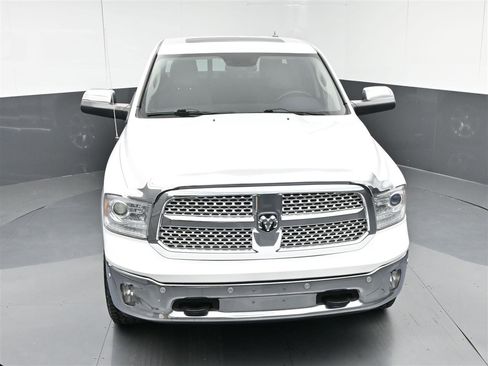 Used 2014 RAM 1500 Laramie w/ Convenience Group AWD/4WD image 24