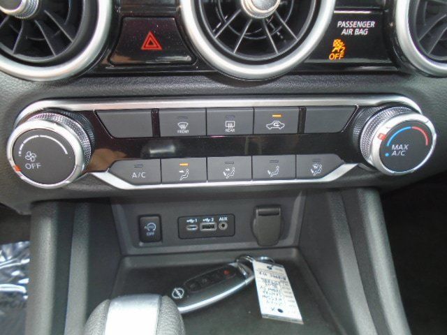 Used 2024 Nissan Sentra SV FWD image 16
