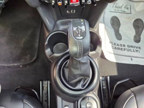 Used 2017 MINI Cooper 2-Door Hardtop FWD image 28