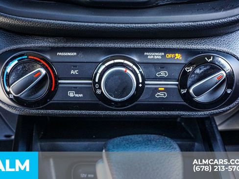 Used 2023 Kia Soul LX image 41