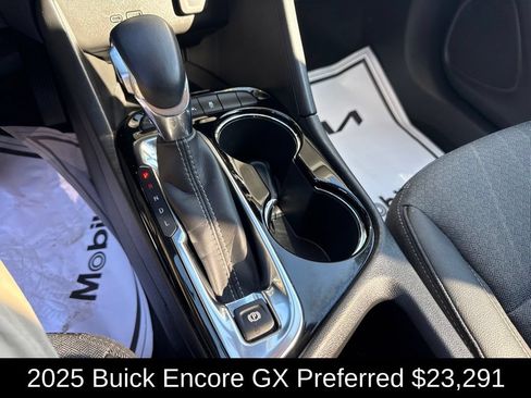 Used 2025 Buick Encore GX Preferred AWD/4WD image 29