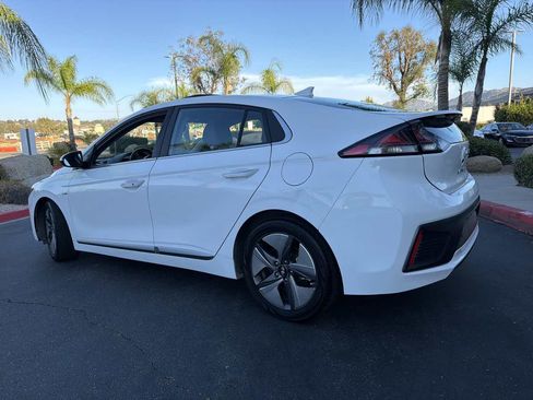 Used 2020 Hyundai Ioniq Limited FWD image 12