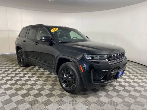 New 2026 Jeep Grand Cherokee 4WD image 15