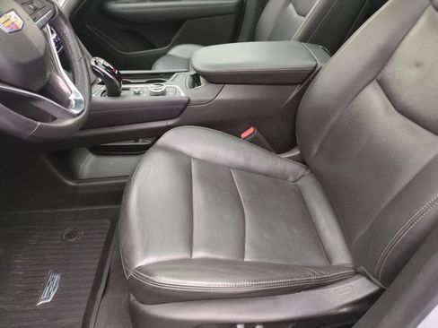 Certified 2024 Cadillac XT6 Sport w/ LPO, Floor Liner Package AWD/4WD image 21
