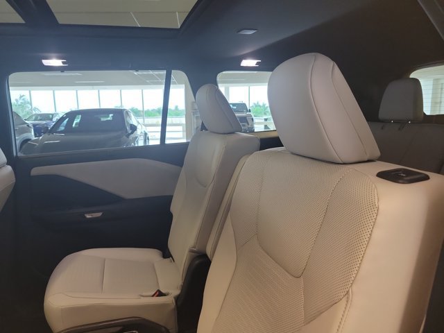Used 2026 Lexus TX 350 AWD w/ Technology Package image 16