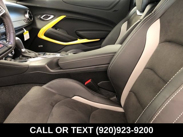 Used 2020 Chevrolet Camaro SS RWD image 16