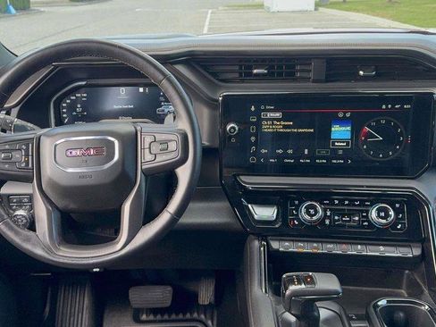 Used 2023 GMC Sierra 1500 AT4 w/ AT4 Premium Package image 14