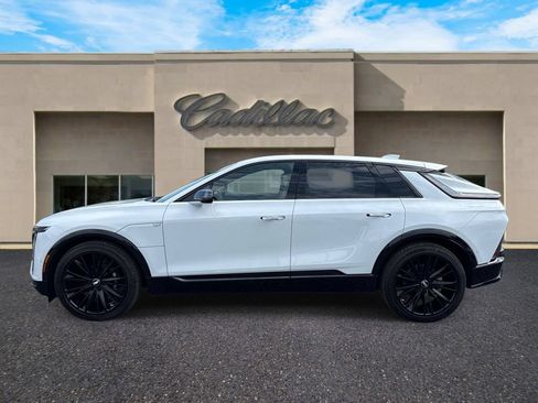 New 2026 Cadillac Lyriq Signature Sport w/ LPO, ONYX Package RWD image 6