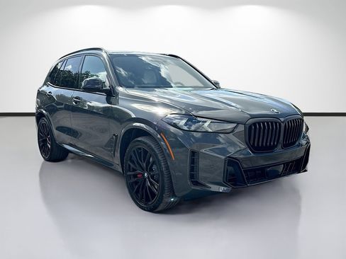 New 2026 BMW X5 xDrive40i w/ M Sport Package AWD/4WD image 1