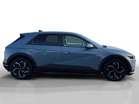 Certified 2024 Hyundai Ioniq 5 SE image 6