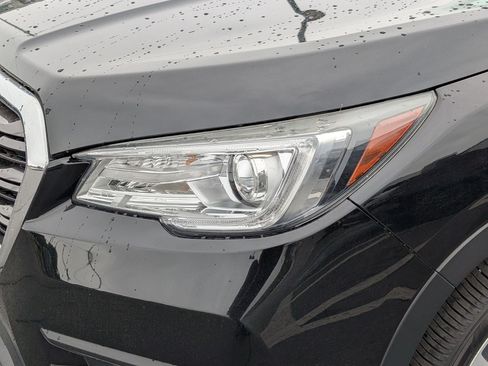 Used 2022 Subaru Ascent Limited w/ Technology Package AWD/4WD image 10