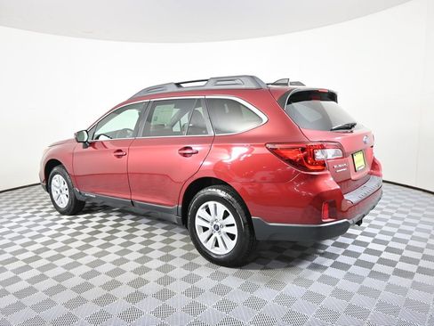 Used 2017 Subaru Outback 2.5i Premium AWD/4WD image 4