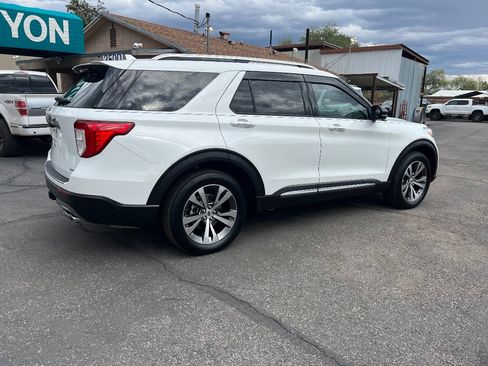 Used 2020 Ford Explorer Platinum image 4