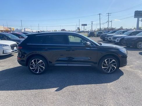 New 2025 Lincoln Corsair Reserve w/ Rear Removable Package Tray AWD/4WD image 7