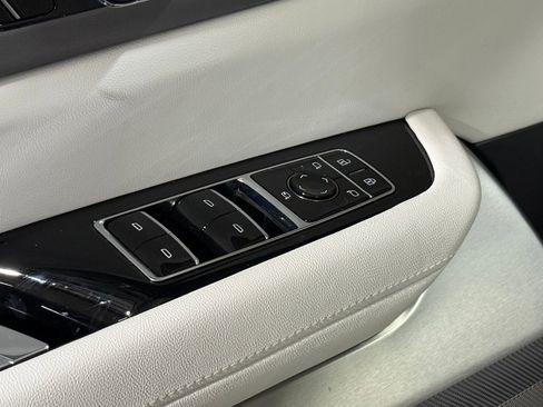 New 2026 Cadillac Vistiq Luxury AWD/4WD image 23