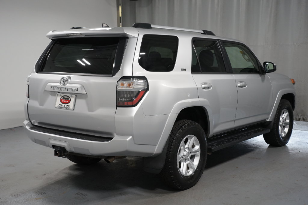 Used 2021 Toyota 4Runner SR5 AWD/4WD image 8