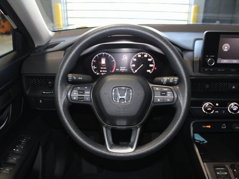 Used 2023 Honda CR-V LX image 18