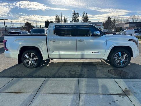 Used 2023 Toyota Tundra Capstone image 6