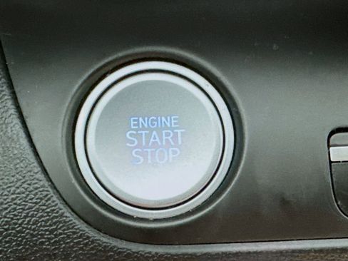 Certified 2023 Hyundai Elantra SEL w/ Convenience Package image 34