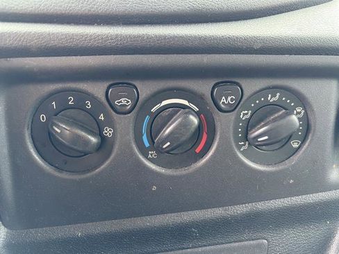 Used 2017 Ford Transit 350 XLT RWD image 18