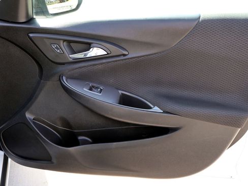 Used 2023 Chevrolet Malibu LT image 11