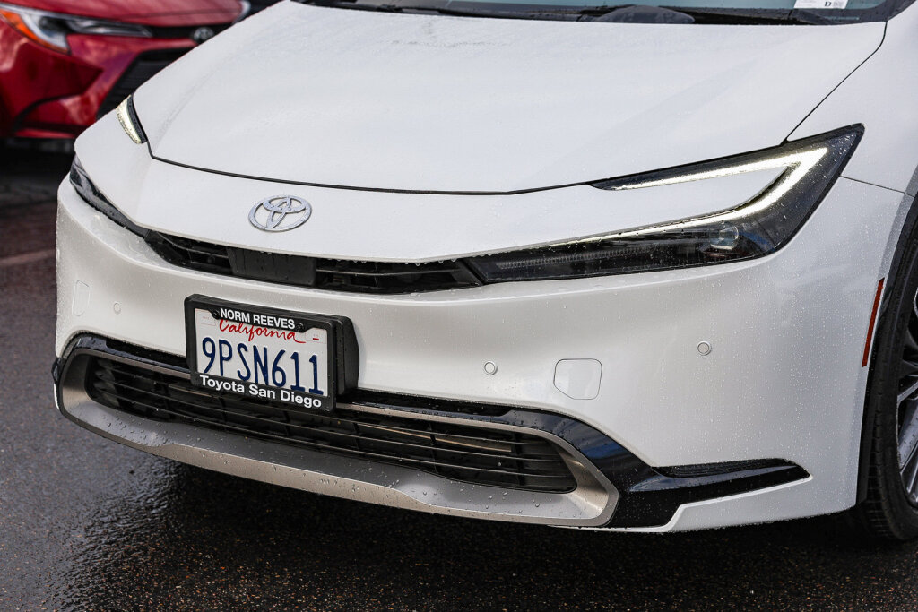 Certified 2024 Toyota Prius XLE FWD image 20