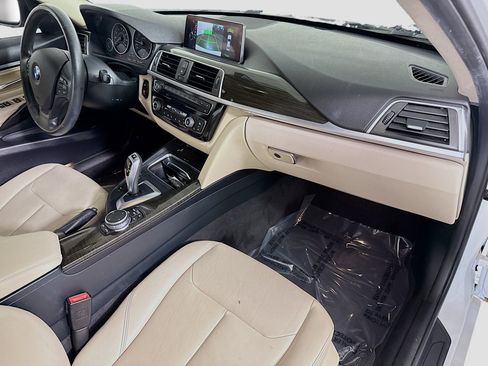 Used 2016 BMW 320i xDrive Sedan image 30