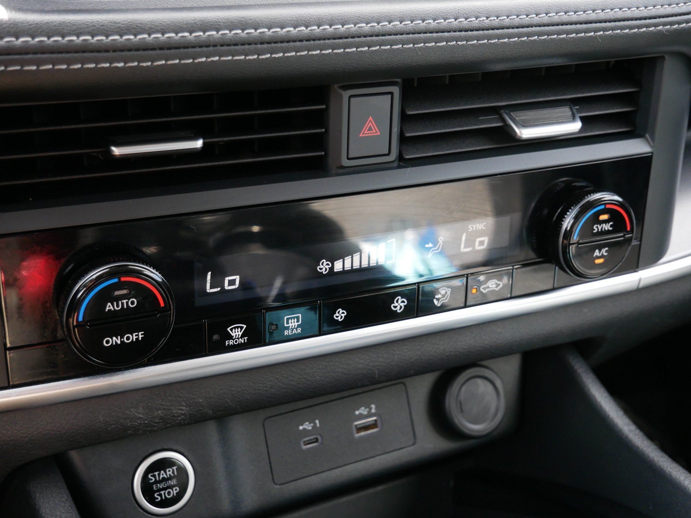 Used 2023 Nissan Rogue SV AWD/4WD image 22