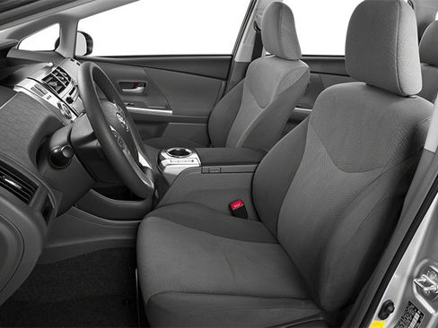 Used 2014 Toyota Prius V Three image 8