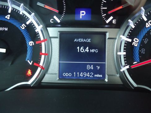 Used 2019 Toyota 4Runner SR5 AWD/4WD image 14
