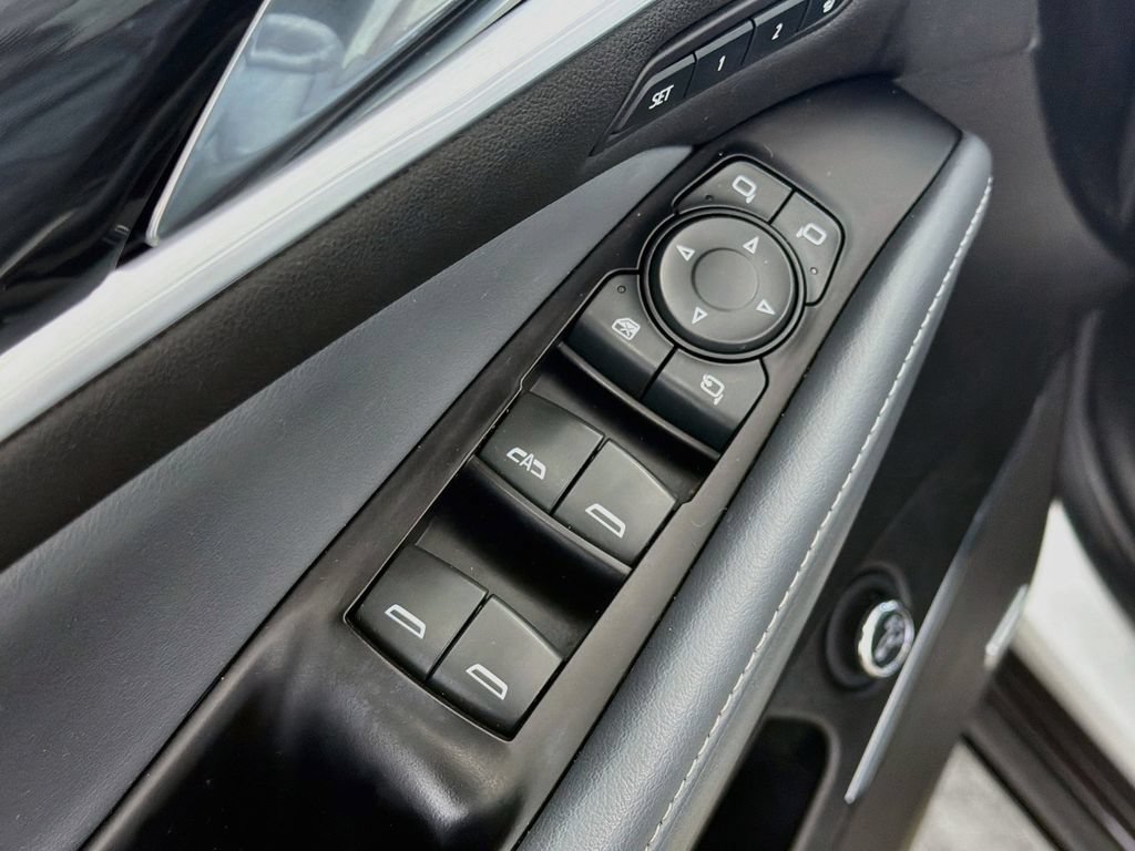 Used 2019 Buick Enclave Premium FWD image 19