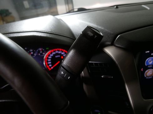 Used 2016 GMC Yukon Denali w/ Open Road Package image 27