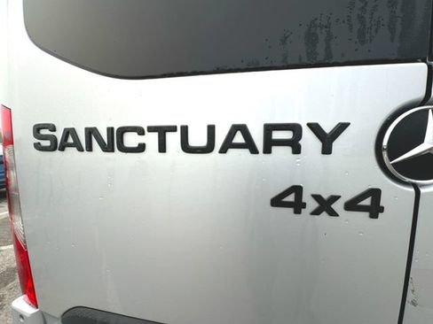 Used 2022 Mercedes-Benz Sprinter 2500 image 30