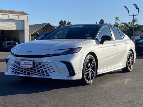 Certified 2025 Toyota Camry XSE image 6