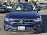 Certified 2022 Volkswagen Tiguan SE image 2