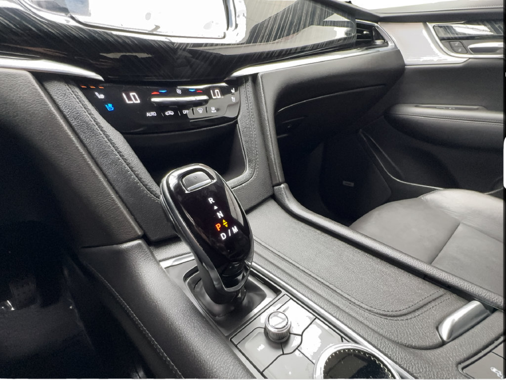 Used 2025 Cadillac XT6 Premium Luxury AWD/4WD image 54