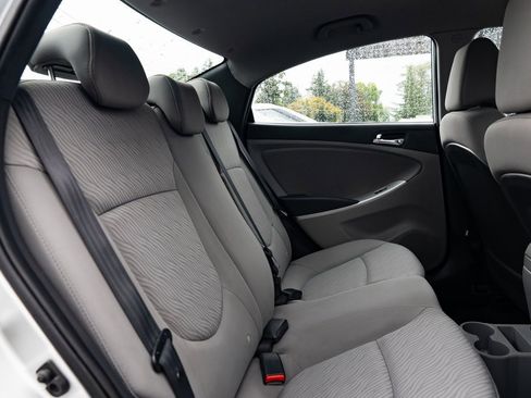 Used 2014 Hyundai Accent GLS w/ Option Group 2 image 21