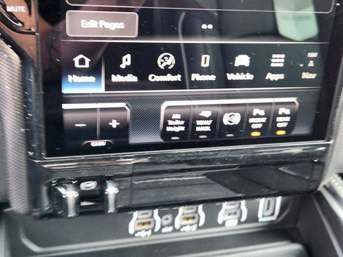New 2026 RAM 2500 Limited AWD/4WD image 12