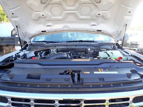 New 2025 Ford F350 XL w/ XL Chrome Package image 13
