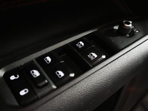 Used 2023 Jeep Compass Trailhawk AWD/4WD image 34